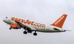 Un avion d'EasyJet a été stoppé à l'aéroport de Vienne juste avant son décollage pour Londres samedi lorsqu'une passagère a cru déceler en son voisin un extrémiste islamiste