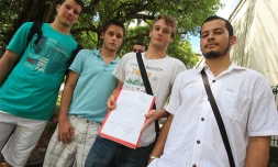 Mardi 9 Mars 2010

Les étudiants kinésithérapeute à la préfecture