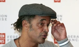 Le nouveau capitaine de l'équipe de France de Coupe Davis Yannick Noah, lors d'une conférence de presse, le 22 septembre 2015 à Paris
