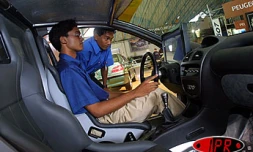Le salon de la voiture d'occasion se tient au Port du vendredi 19 mars au dimanche 21 mars 2010.