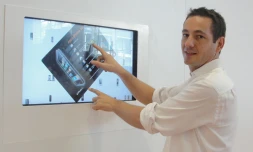Pierre Etienne Cizeron, Directeur général adjoint d'Orange Réunion, présente la &quot;Touch expérience&quot; (Photo : Orange Réunion)