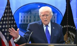 Le président américain Donald Trump lors d'une conférence de presse à la Maison Blanche, le 20 février 2026 à Washington