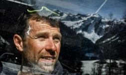 L'Ultra-trailer Français et
skieur alpiniste François D’Haene, le 10 mars 2022 Ă Areches, en France