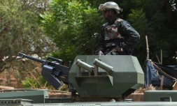 Un soldat nigérien dans un véhicule blindé à Niamey, le 7 juillet 2019.