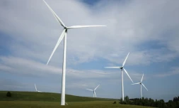 Des éoliennes prÚs de Salles-Curan, dans l'Aveyron, le 1er juin 2023