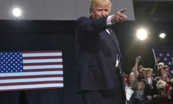 Donald Trump arrive pour son dernier meeting de campagne, à Grand Rapids (Michigan), le 7 novembre 2016