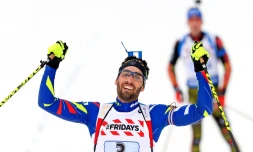 Le biathlète français Martin Fourcade, lors de la victoire en relais mixte aux Mondiaux à Oslo, le 3 mars 2016
