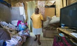 Louisette Beausol dans sa maison du quartier d'Orléans à Saint-Martin, le 28 février 2018