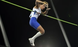 Le prodige suédois Armand Duplantis a franchi une barre à 6,06 m lors des finales de la saison d'athlétisme au "Weltklasse" de Zurich, le 9 septembre 2021 