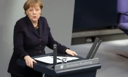 La chanceliÚre allemande Angela Merkel s'adresse au Bundestag, le 17 février 2016 à Berlin, avant la réunion du Conseil européen à Bruxelles