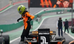 Le pilote britannique de McLaren Lando Norris après avoir décroché la pole position du GP du Brésil, le 3 novembre 2024 à Sao Paulo