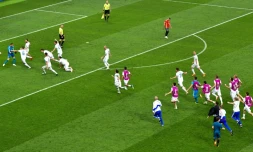 L'explosion de joie des Russes à l'issue de leur qualification pour les quarts du Mondial aux dépens de l'Espagne, le 1er juillet 2018 à Moscou