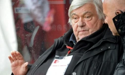Le président de Montpellier Louis Nicollin (g) avant le match contre Reims à Auguste Delaune, le 30 avril 2016