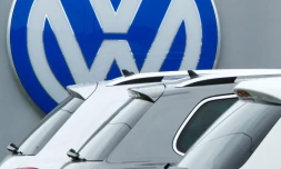 Le logo des voitures Volkswagen, le 29 septembre 2015 chez un distributeur américain de Woodbridge, en Virginie