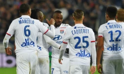 Maxwel Cornet (de face) a marqué et offert une passe décisive dans la victoire lyonnaise sur la pelouse des Girondins de Bordeaux, le 11 janvier 2020