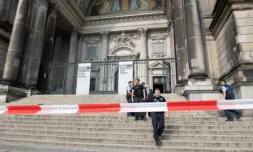 Cordon de police devant la cathédrale de Berlin le 3 juin 2018