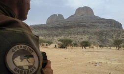 Un soldat français de l'opération antijihadiste française au Sahel, Barkhane, dans la région de Gourma au Mali, le 27 mars 2019 