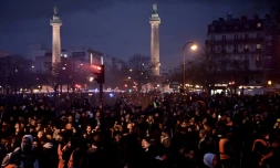 Des manifestants contre la réforme des retraites, place de la Nation à Paris le 17 décembre 2019