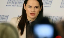 La cheffe de file de l'opposition bélarusse, Svetlana Tikhanovskaïa, le 21 août 2020 lors de sa premiÚre conférence de presse à Vilnius s'est réfugiée en Lituanie le 11 août