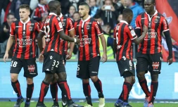 Nice, porté par le doublé de Mario Balotelli, a dominé Dijon à l'Allianz Riviera, le 18 décembre 2016