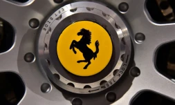 La célèbre marque automobile Ferrari va faire son entrée à Wall Street au prix de 52 dollars par action