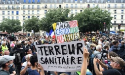 Des manifestants contre le pass sanitaire à Paris, le 31 juillet 2021