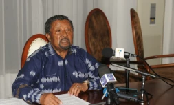 Le leader de l'opposition Jean Ping, lors d'une conférence de presse à Libreville, le 02 septembre 2016