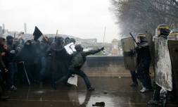 Echauffourées entre des manifestants et la police le 31 mars 2016 à Paris à l'occasion de la journée de mobilisation contre la loi du Travail