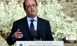 François Hollande inaugure l'hÎtel de luxe "Etoile de Pompadour" à Arnac-Pompadour, le 11 août 2016