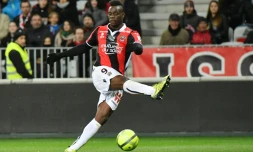 L'attaquant vedette de l'OGC Nice Mario Balotelli, lors d'un match de Ligue 1 contre Lille, le 2 mars 2018 à l'Allianz Riviera