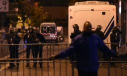 Les forces de l'ordre aux abords du Stade de France, à Saint-Denis, après les attaques de Paris, le 13 novembre 2015