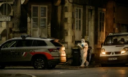 La police scientifique aprÚs une explosion dans une agence d'assurances à Montluçon le 10 novembre 2025