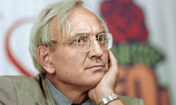 L'historien et académicien Max Gallo, à Paris le 31 janvier 2008