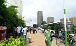 Dans une rue d'Abidjan, en Côte d'Ivoire, en novembre 2020