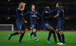 Les Parisiens en liesse après l'égalisation face à Arsenal signée Lucas Moura, le 23 novembre 2016 en Ligue des champions
