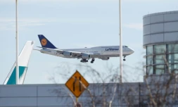 Un Boeing de la compagnie Lufthansa atterrit Ă Chicago le 13 mars 2020