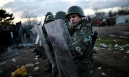 Des soldats macédoniens à la frontiÚre grecque, le 26 novembre 2015