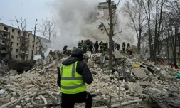 Des bùtiments détruits par une attaque de missile à Kharkiv, en Ukraine, le 23 janvier 2024