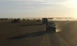 Des soldats maliens, membres de la G5 Sahel, en patrouille dans le centre du Mali, le 2 novembre 2017