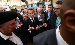 Le président Emmanuel Macron en visite au festival du livre de Paris, le 17 avril 2026