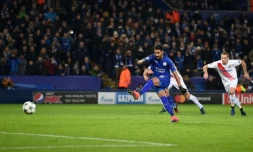 Le milieu de terrain offensif algérien de Leicester Riyad Mahrez face à Bruges, le 22 novembre 2016 au King Power Stadium
