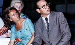 Le Premier ministre Jacques Chirac et son épouse Bernadette visitent le Pavillon d'argent à Kyoto, en août 1976