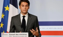 Le porte-parole du gouvernement Gabriel Attal, le 17 novembre 2021 à Paris, lors du compte-rendu du Conseil des ministres

