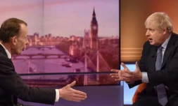 Le Premier ministre britannique Boris Johnson (D) interviewé à la BBC par le journaliste Andrew Marr, le 1er décembre 2019 (photo de la BBC)