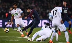 L'Argentin du PSG Angel Di Maria ouvre la marque contre Marseille en quart de finale de la Coupe de France, le 28 février 2018 au Parc des Princes