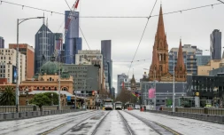 Les rues de Melbourne sont désertes le 16 juillet 2021 au matin d'un cinquième confinement
