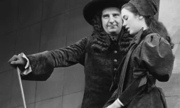 Michel Aumont et Isabelle Adjani jouent "l'Ecole des femmes " de MoliÚre à la Comédie-Française, le 4 mai 1973