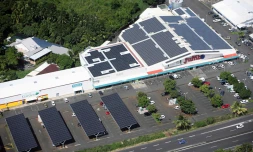Le Jumbo de Saint-André a été équipé de 2 700 panneau solaires pour une puissance totale de 850 kilowatt-crêtes. (photo D.R.)