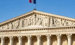 Mettre fin à la prescription qui empêche les victimes de viol sur mineurs d'accéder à la justice: une proposition de loi est déposée mercredi au Sénat pour franchir ce pas et élargir la définition de l'inceste aux cousins germains