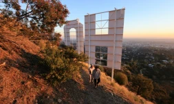 Les lettre d'Hollywood, à  Los Angeles, ont été rénovées pour leur 100e anniversaire 